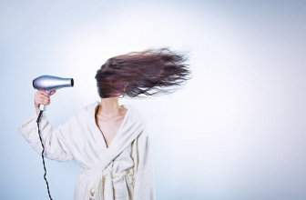 Top 3 Healthiest Ways to Dry Your Hair